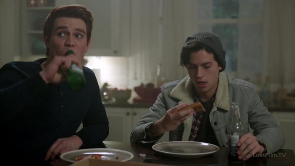 Riverdale.S01E09.1080p.rus.LostFilm.mp4