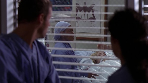 Grey's.Anatomy.s02e24.Damage.Case.1080p.Rus.CTC.mp4