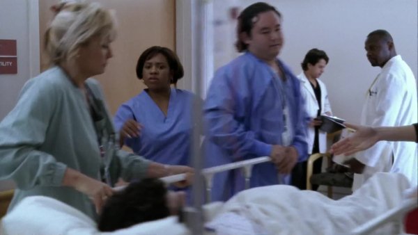 Grey's.Anatomy.s01e02.The.First.Cut.1080p.Rus.CTC.mp4