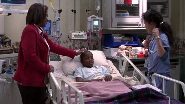 Grey's.Anatomy.s02e12.Grandma.Got.Run.Over.1080p.Rus.CTC.mp4