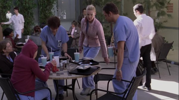 Grey's.Anatomy.s02e18.Yesterday.1080p.Rus.CTC.mp4