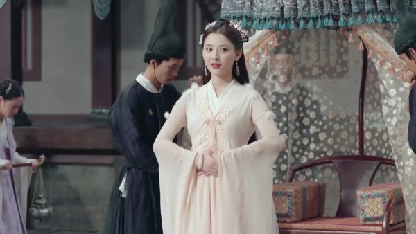 Legend.of.Fuyao.S01E20.720p.RUS.DVO.East_Dream.mp4