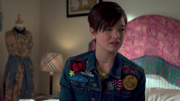 Andi_Mack_s02e17.A_Walker_to_Remember.RUS.DVO.Goldteam.mp4