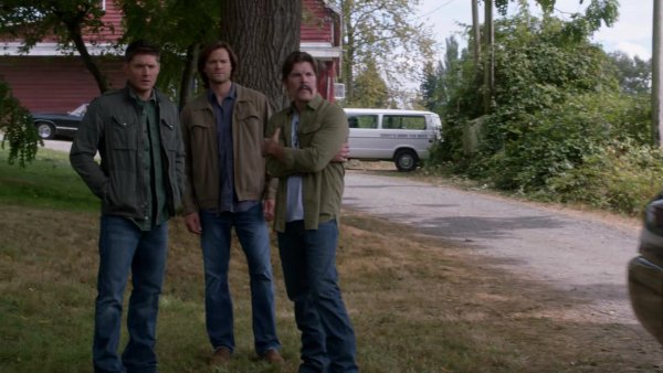 Supernatural.S09E07.Bad_Boys.1080p.RUS.DUB.Кравец.mp4